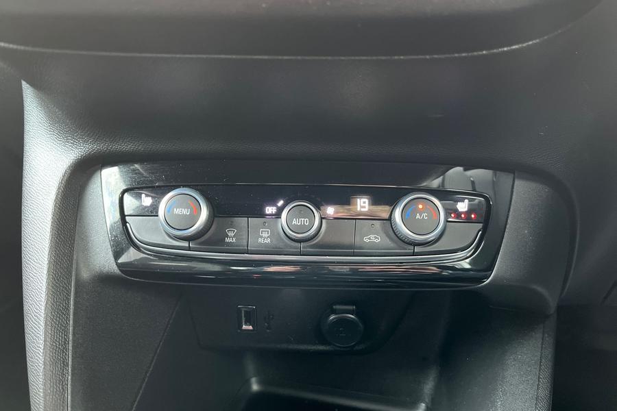 Vauxhall CORSA Photo autoimg-7b23061a9aaf7f5cf62c6b59be572445c660b3a0.jpg