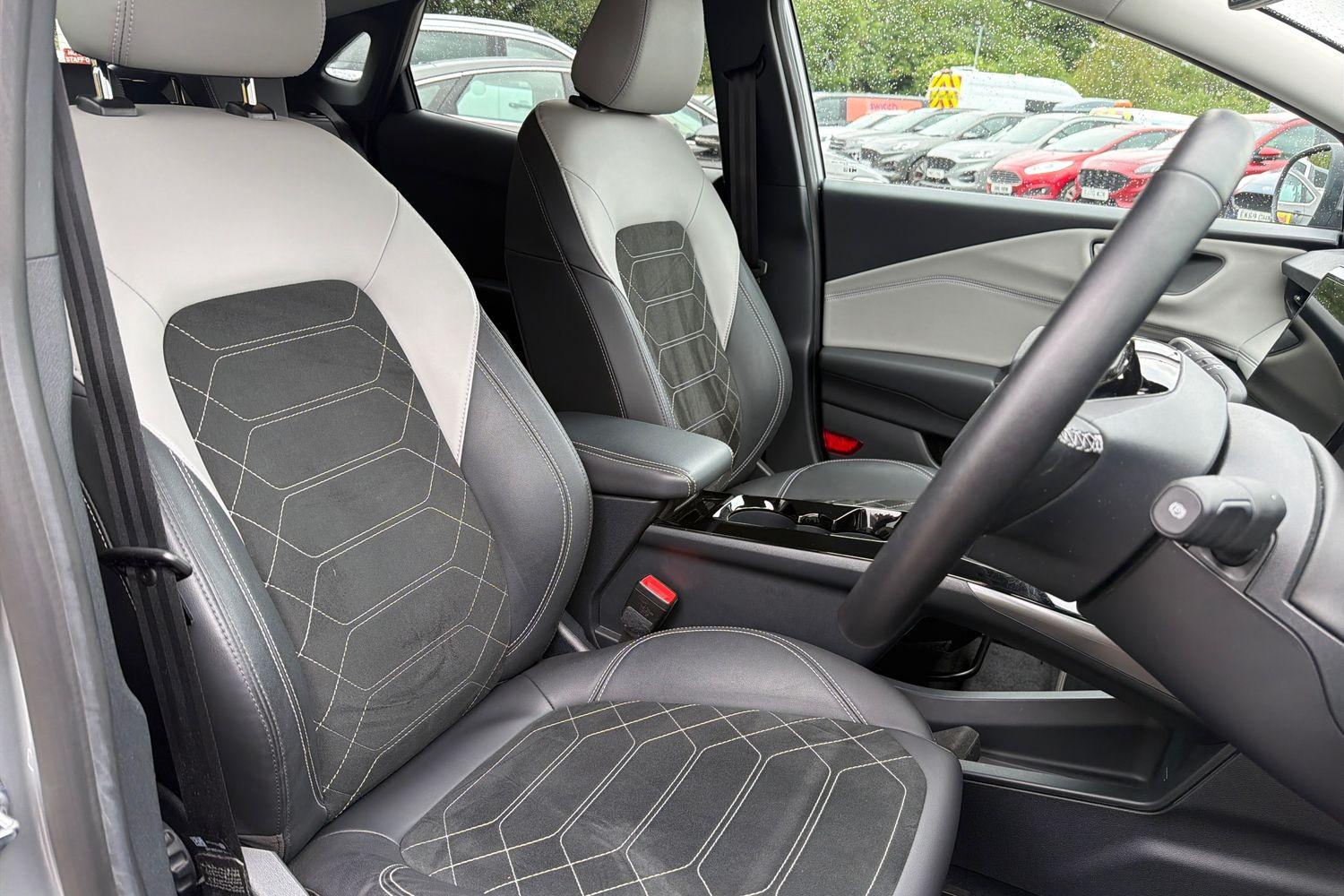 Ford PUMA Photo 16