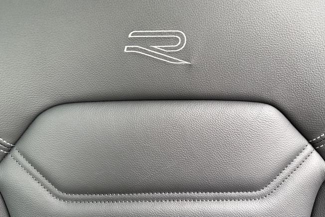 VOLKSWAGEN Touareg Photo 30