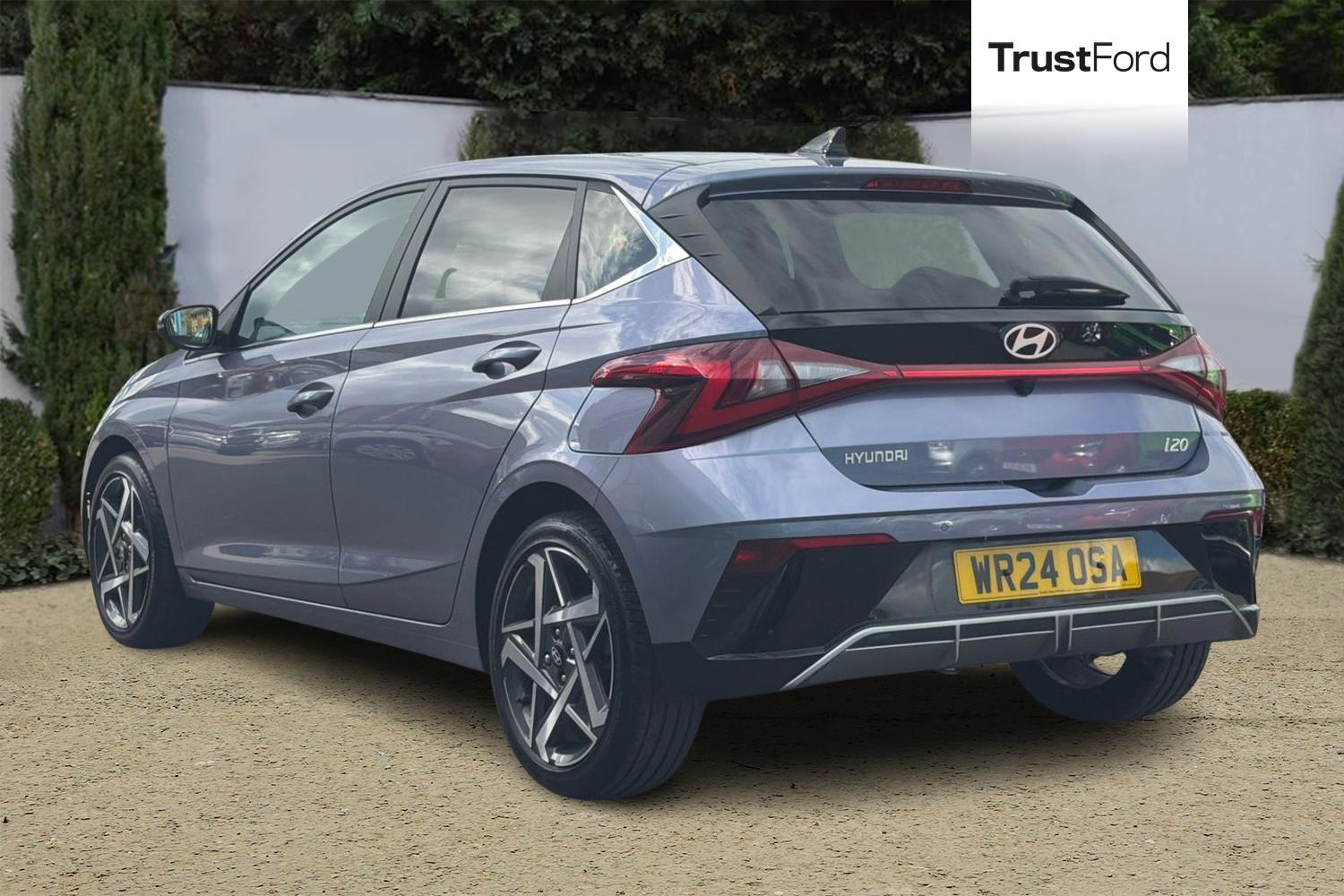 Hyundai i20 Photo 1