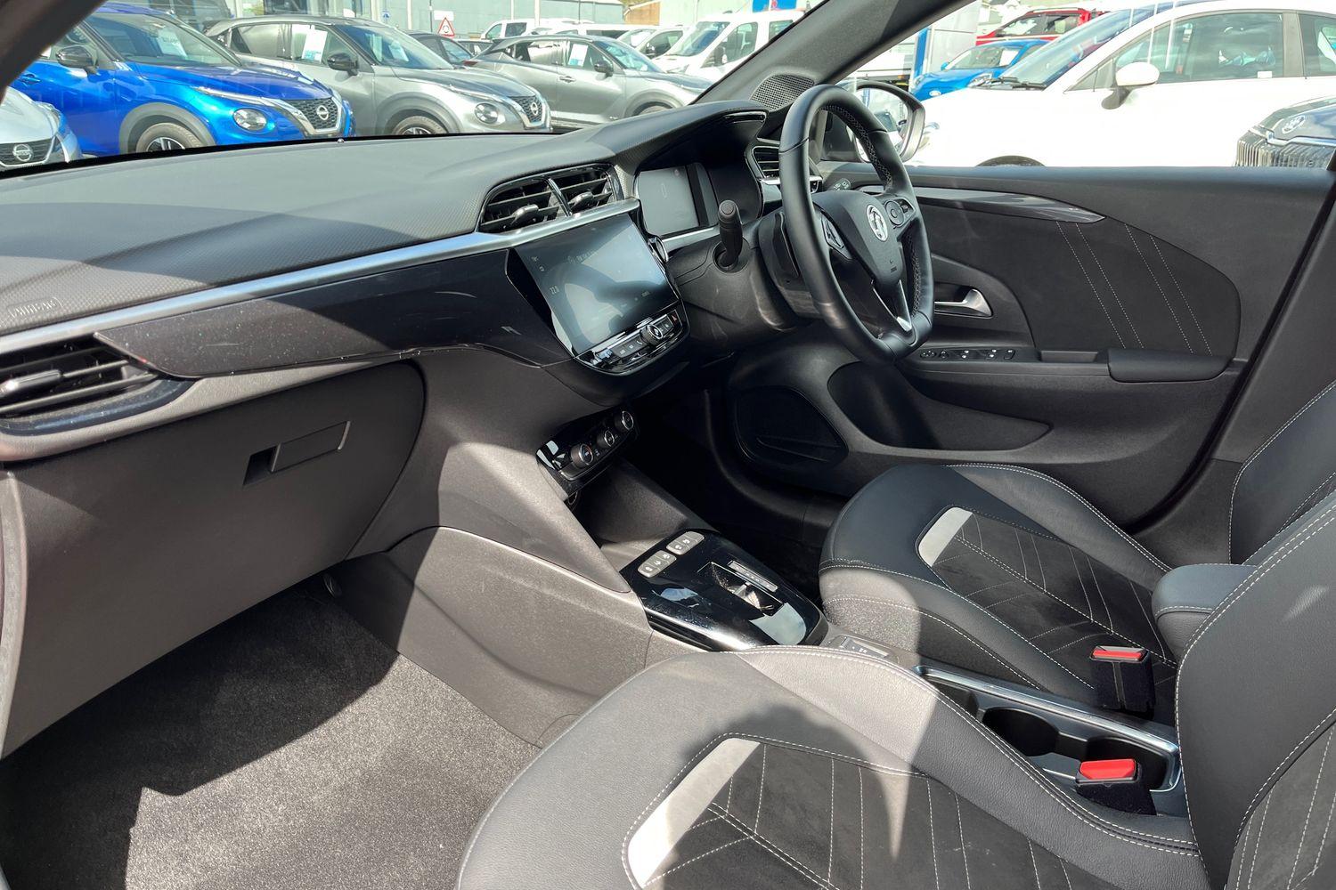 Vauxhall CORSA Photo 17