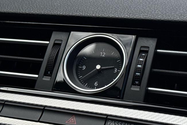 VOLKSWAGEN Arteon Photo 28