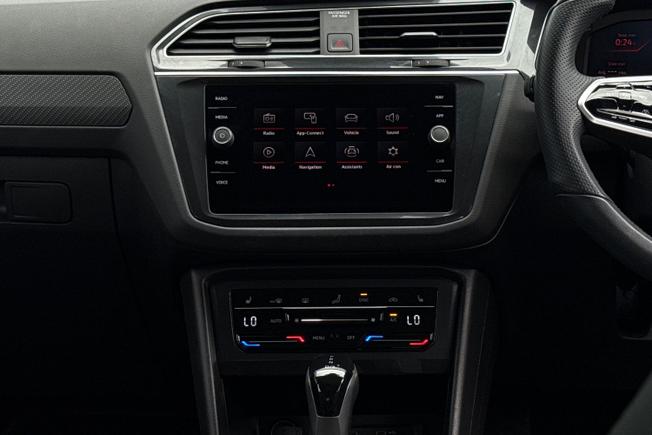 VOLKSWAGEN Tiguan Photo 41