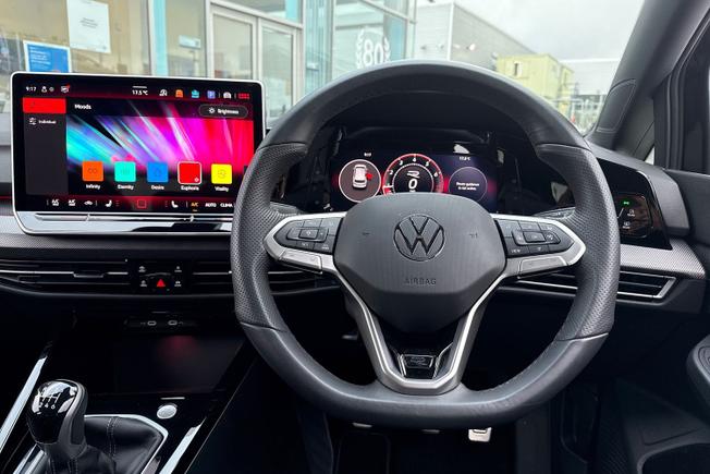 Volkswagen Golf Photo 11