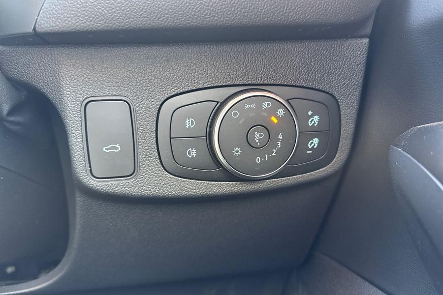 Ford FOCUS Photo autoimg-7b314ca6a26e5efa1a4aca7e50615ffb1aba02f3.jpg