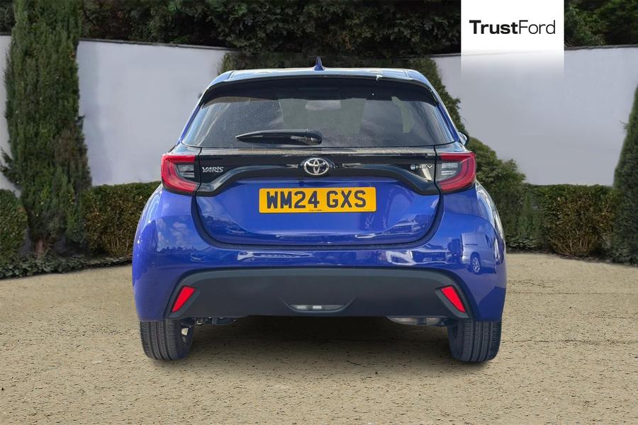 Toyota Yaris Photo autoimg-7b34aec088b05c39f9d2a5f51e039a044a431baf.jpg