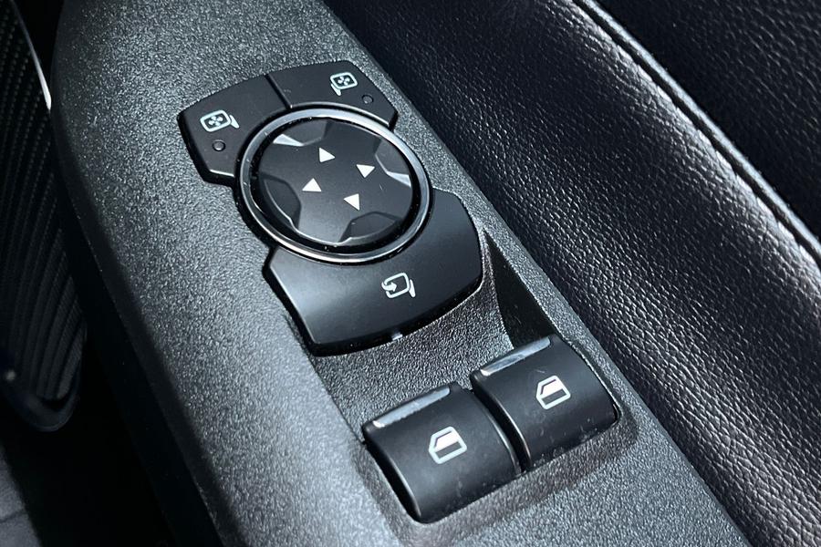 Ford Mustang Photo autoimg-7b3bf4c404e466eb68ce7c199158631cc0667d65.jpg