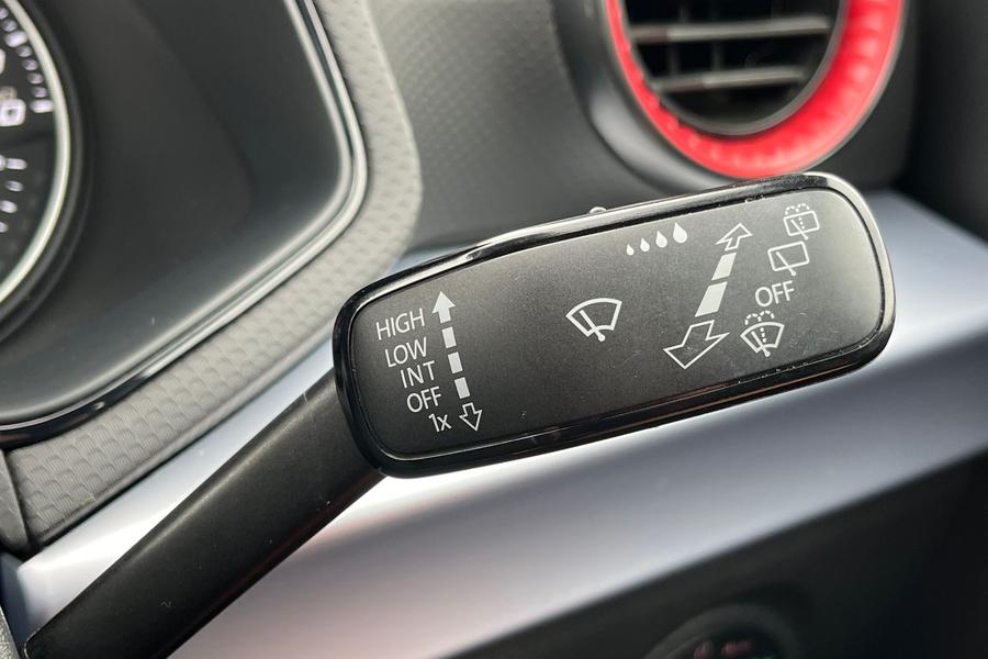 SEAT Ibiza Photo autoimg-7b41bee7475d2fa2e7ed2c49e840655cbd73541b.jpg