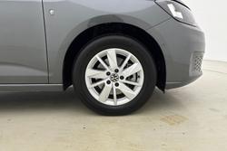 VOLKSWAGEN Caddy Maxi Photo 5
