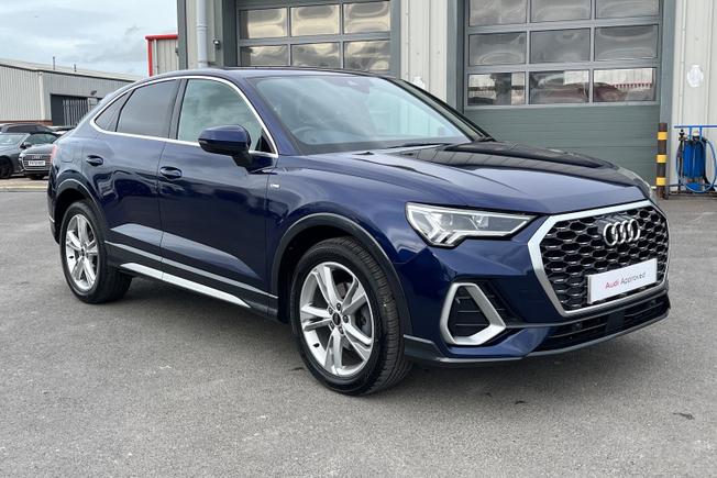 AUDI Q3 Photo 51