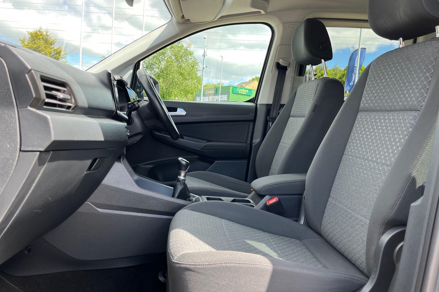 Ford TOURNEO CONNECT Photo 18