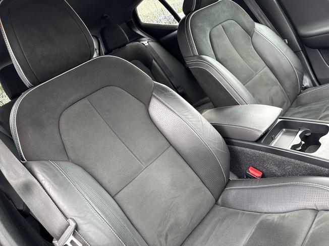 VOLVO XC40 Photo 26