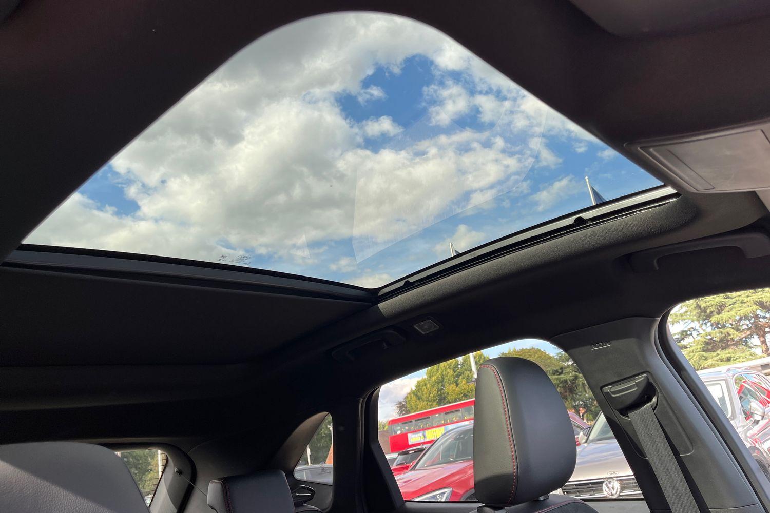 Ford KUGA Photo 38