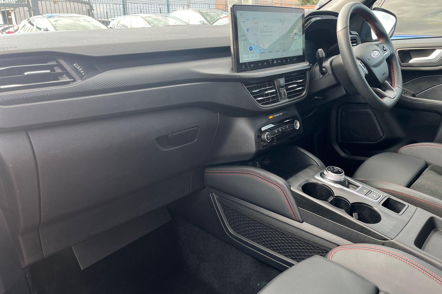 Ford KUGA Photo 17