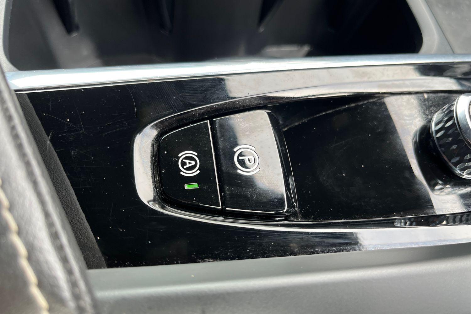 Volvo XC60 Photo 30