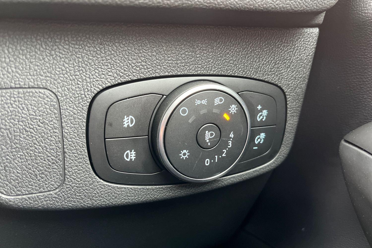 Ford FOCUS Photo 27