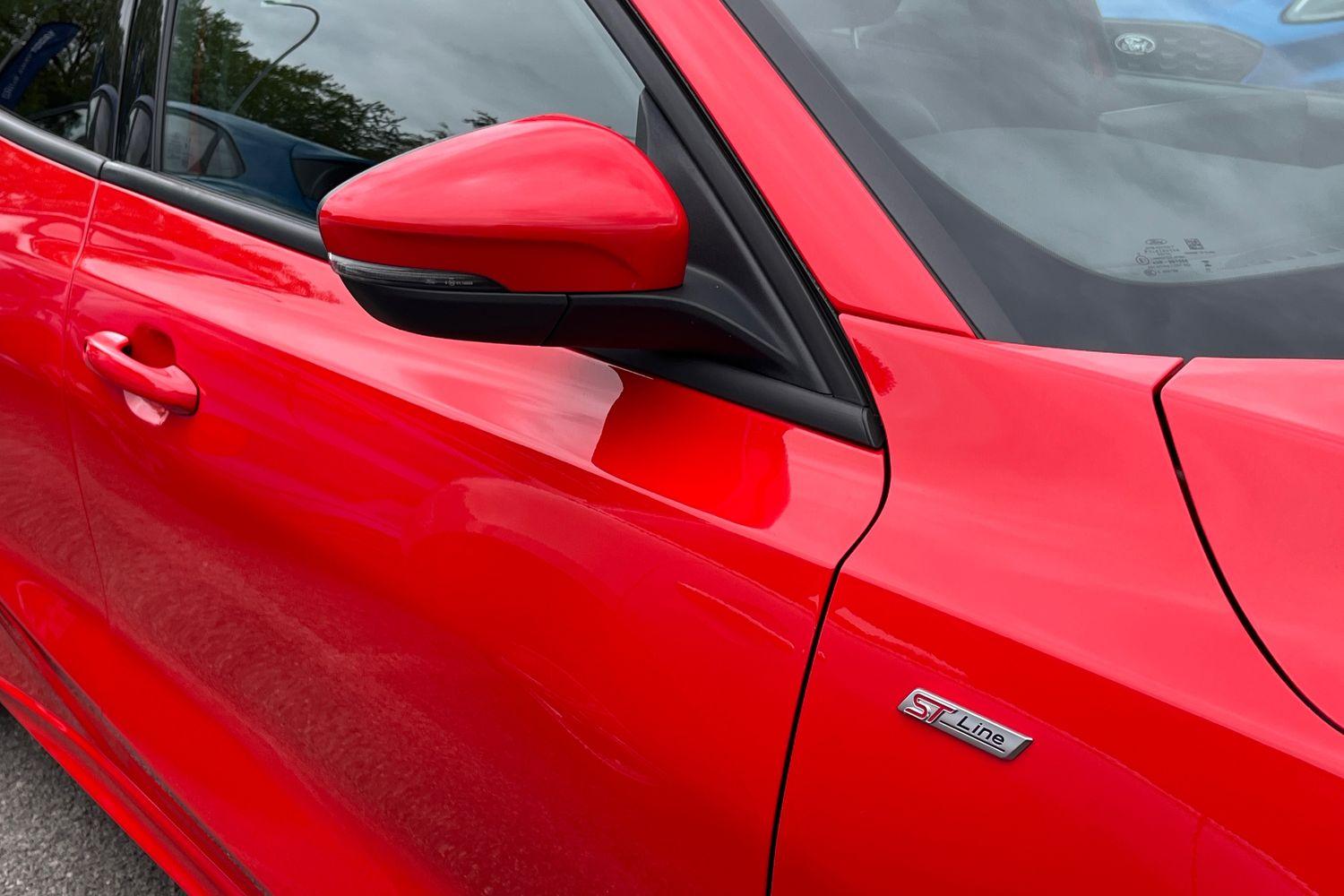 Ford FOCUS Photo 28