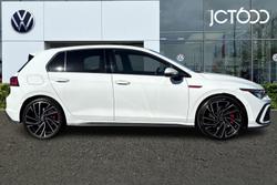 VOLKSWAGEN Golf Photo 4