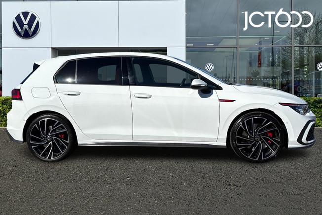 VOLKSWAGEN Golf Photo 4