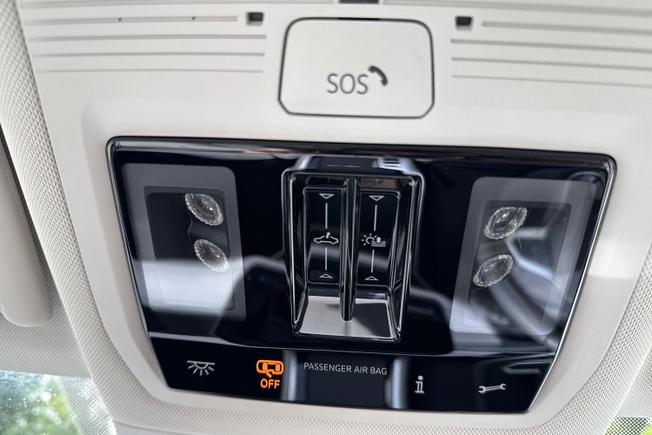 VOLKSWAGEN Passat Photo 30