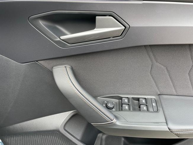 CUPRA Leon Photo 22