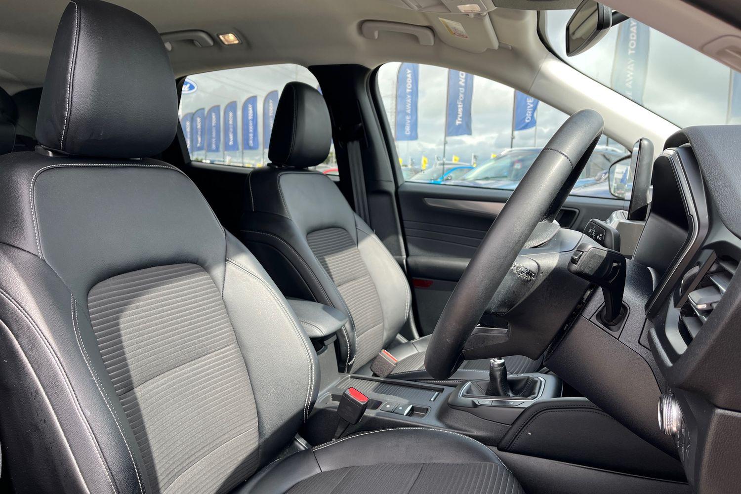 Ford Kuga Photo 16