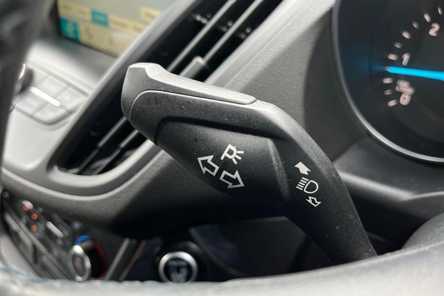 Ford KUGA Photo autoimg-7b78b6a8d2cfe0de1759884d9387b1af5188666e.jpg