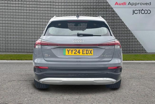 AUDI Q4 E-Tron Photo 8