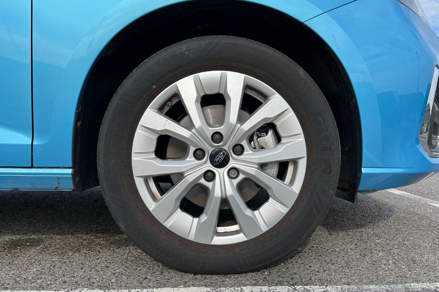 Ford TRANSIT CONNECT Photo 22
