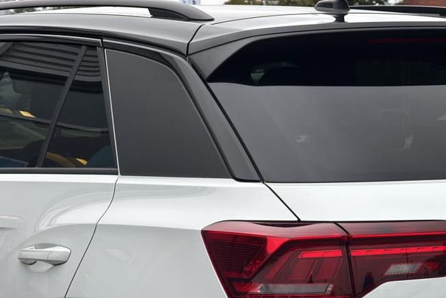 VOLKSWAGEN T-Roc Photo 50