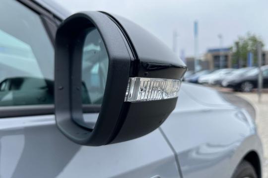 Volkswagen Golf Photo autoimg-7b89e9718e110f7f2e4869cd91b16797c619dc04.jpg
