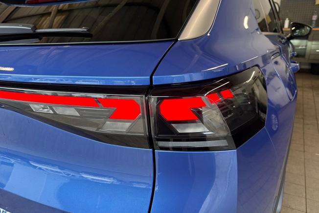 Volkswagen T-Roc Photo 18