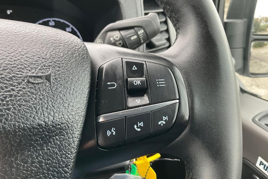 Used FORD TRANSIT WR72CVM 33