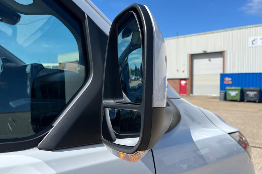Used Ford TRANSIT CUSTOM LG25ZVY 37