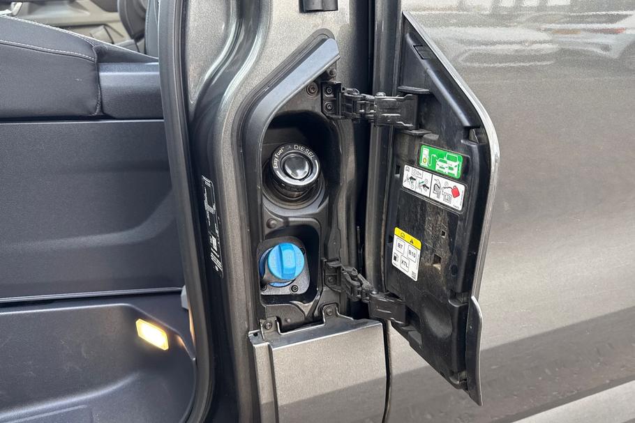 Used Ford TRANSIT CUSTOM 7