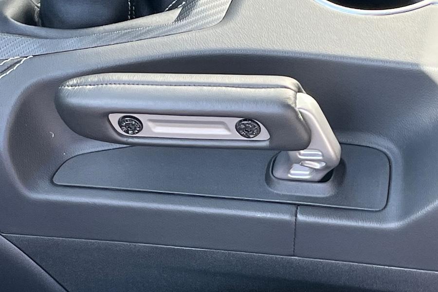 Ford MUSTANG Photo autoimg-7b932b7ff226f51fc4763c311823aa5aca277b6b.jpg