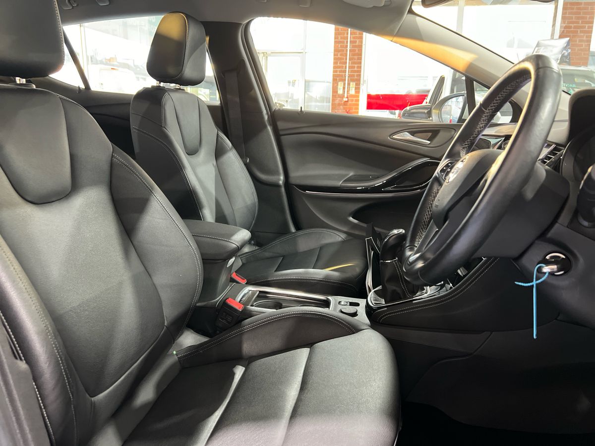 Used 2020 Vauxhall ASTRA 1.2 Turbo 145 Elite Nav 5dr £14,799 