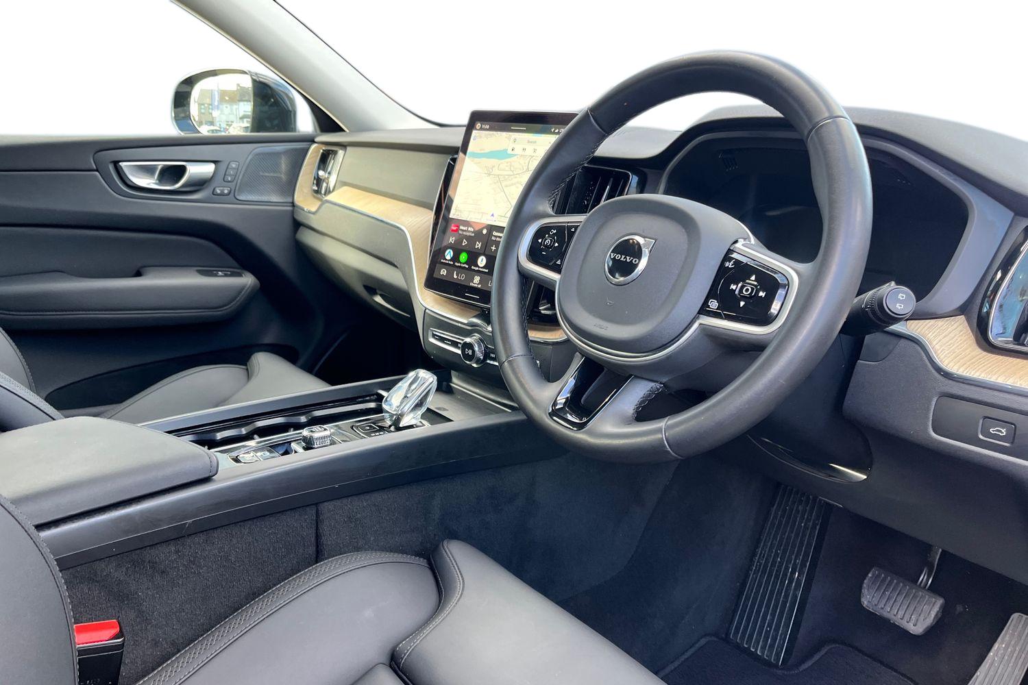 Volvo XC60 Photo 8