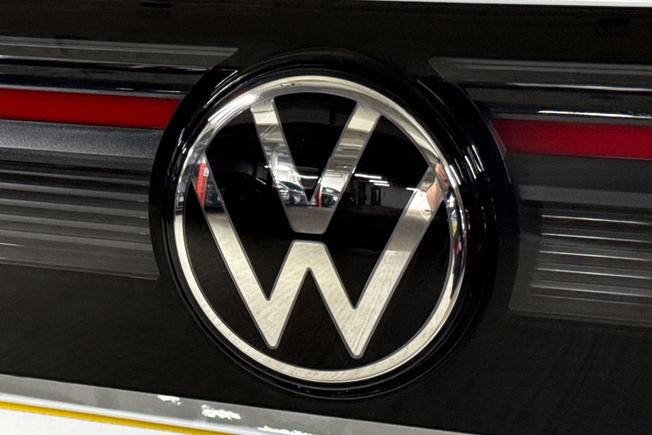 VOLKSWAGEN Tiguan Photo 35