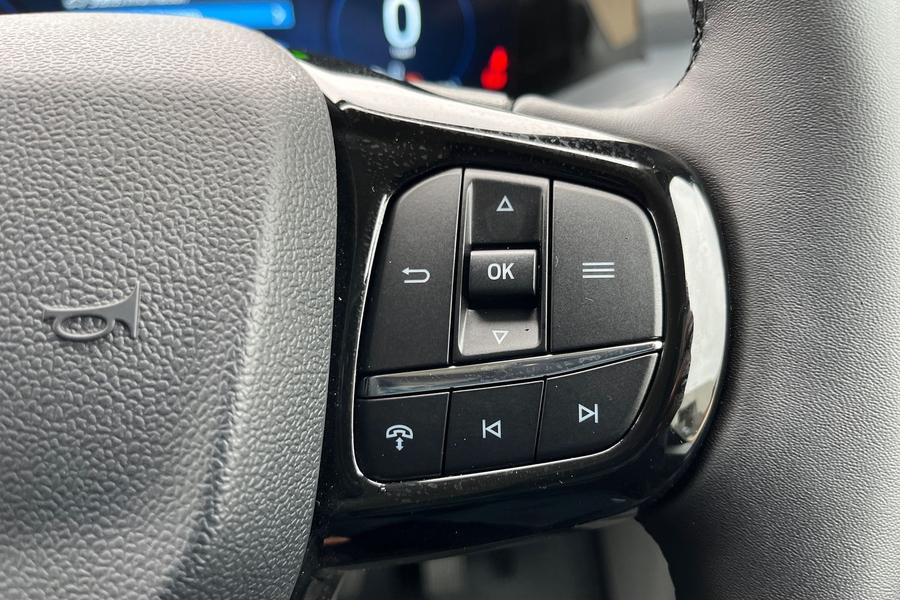 Ford TRANSIT CUSTOM Photo autoimg-7b9bc4d6e783a17b73096e6ab7e97748f3fc7bd7.jpg