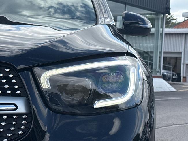 MERCEDES-BENZ GLC Photo 23