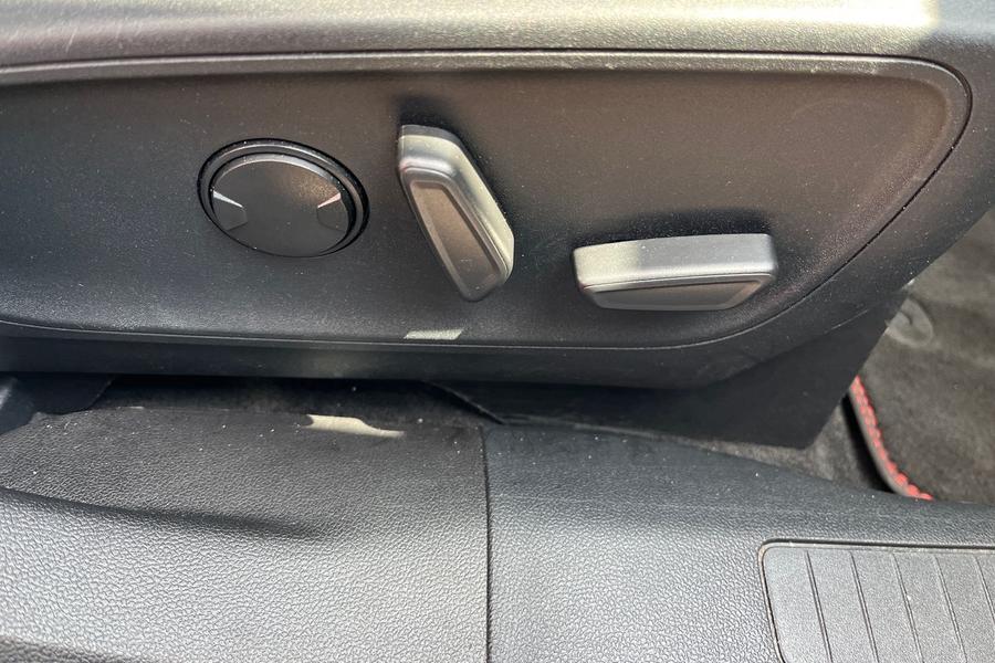 Ford Kuga Photo autoimg-7b9e84838805ced45e04677794137fd922f505ea.jpg