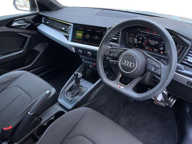 AUDI A1 Photo 6