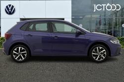 Volkswagen  Polo  Photo 4