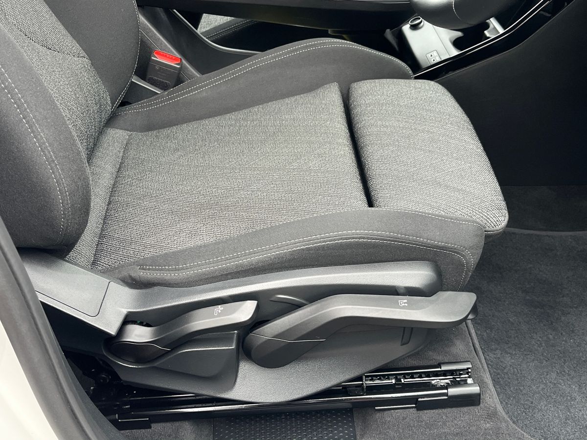 BMW 2 Series Active Tourer Photo 30