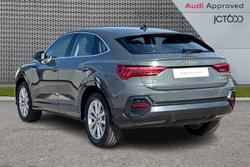 AUDI Q3 Photo 3