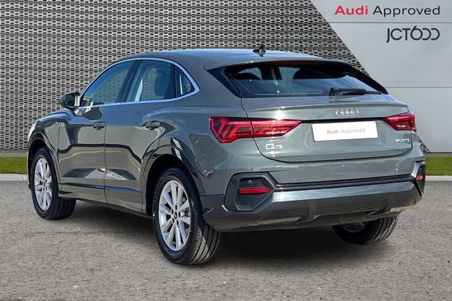 AUDI Q3 Photo 3