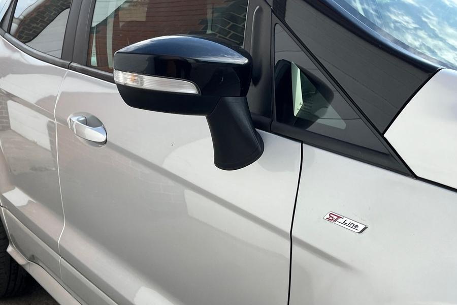 Ford ECOSPORT Photo autoimg-7bae2bb72e508b0522f28691e5bd78a39e5bcf23.jpg
