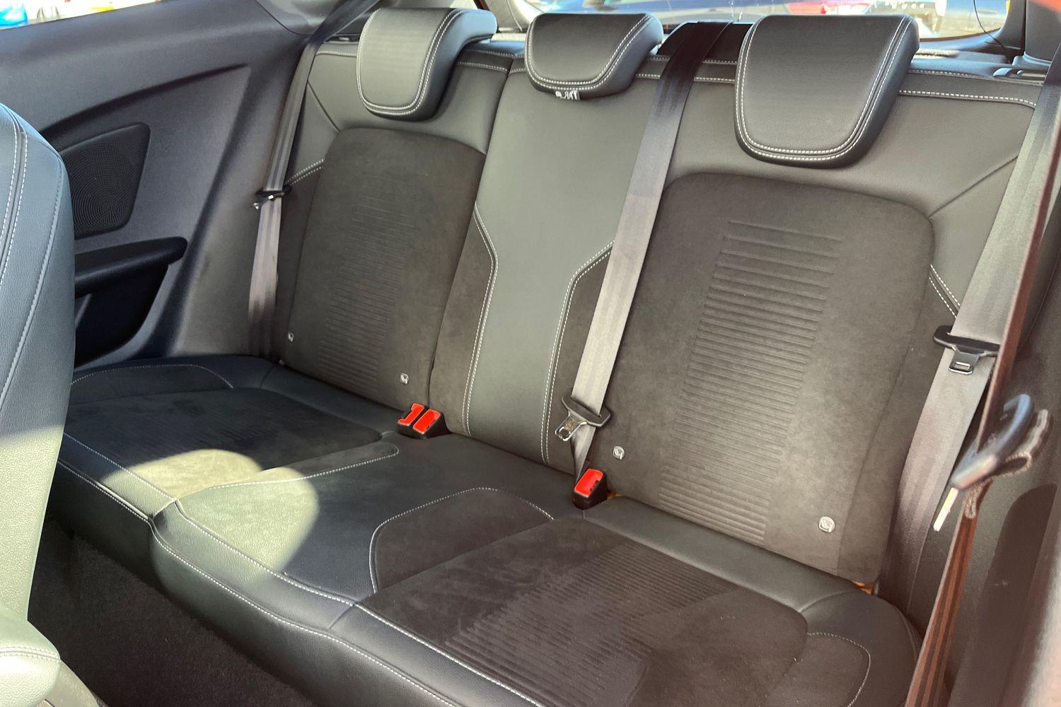 Ford FIESTA Photo 19