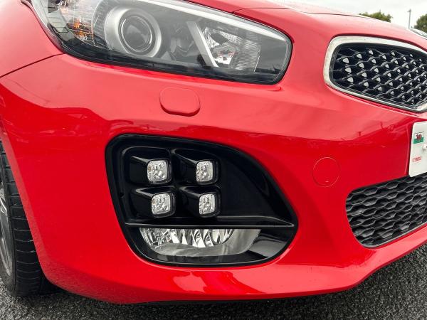 Kia Ceed Photo autoimg-7baffe23cb938c33155f772777a07028a54e684d.jpg